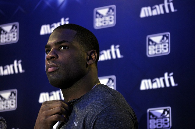 他与昔日同 他与昔日同